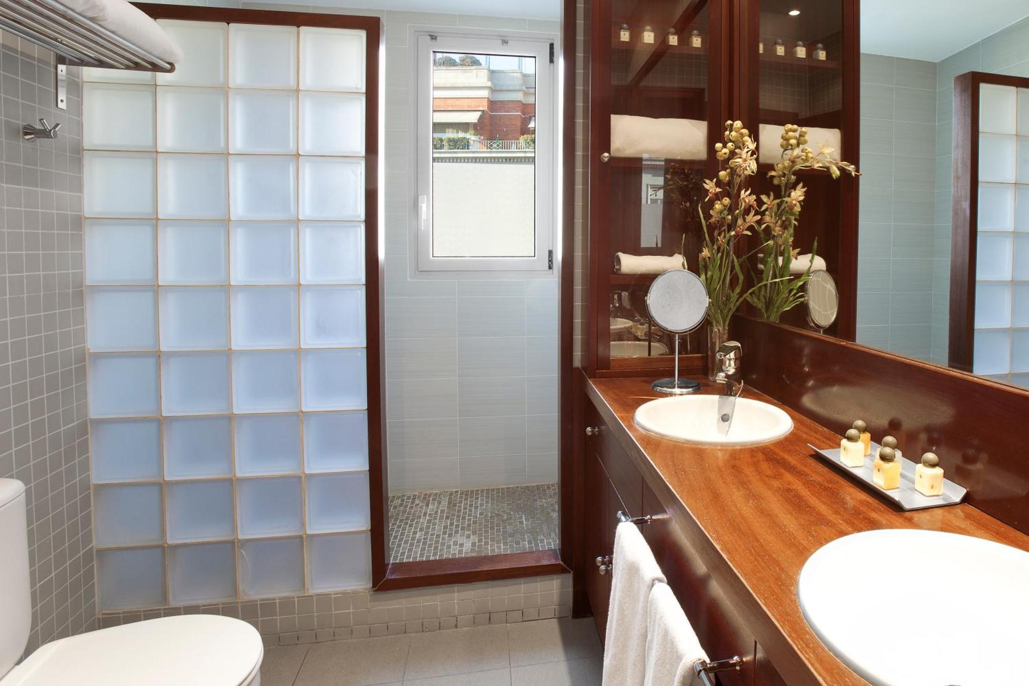 Senator Barcelona Apartments Ngoại thất bức ảnh