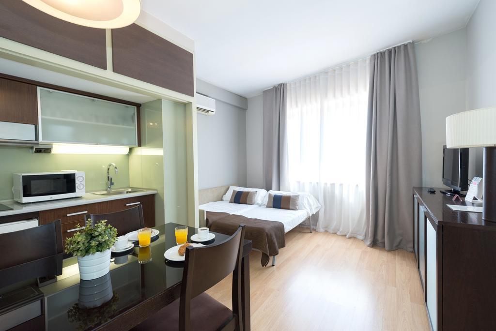 Senator Barcelona Apartments Ngoại thất bức ảnh
